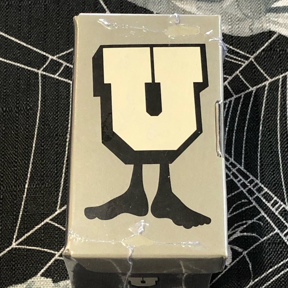 NEW 2006 UNDEFEATED MEDICOM BE@RBRICK 100% UNDFTD